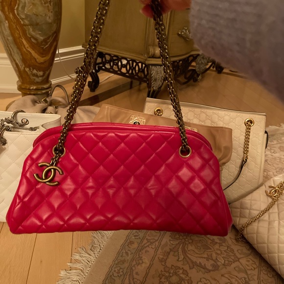Authentic Chanel cruise collection bag - Picture 2 of 5